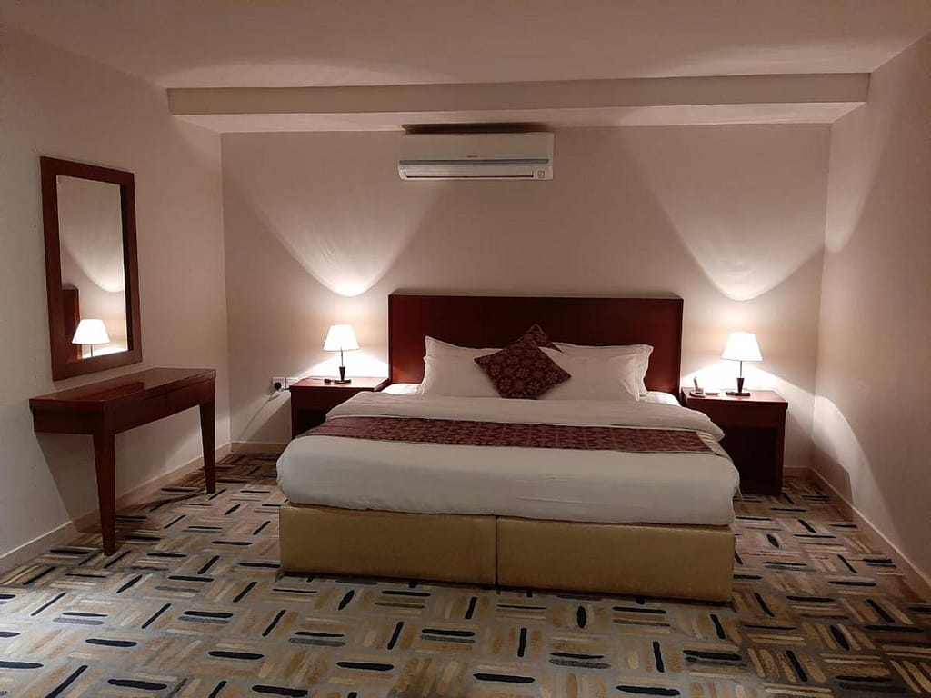 شكل غرفة في فندق رويال سويت الرياض